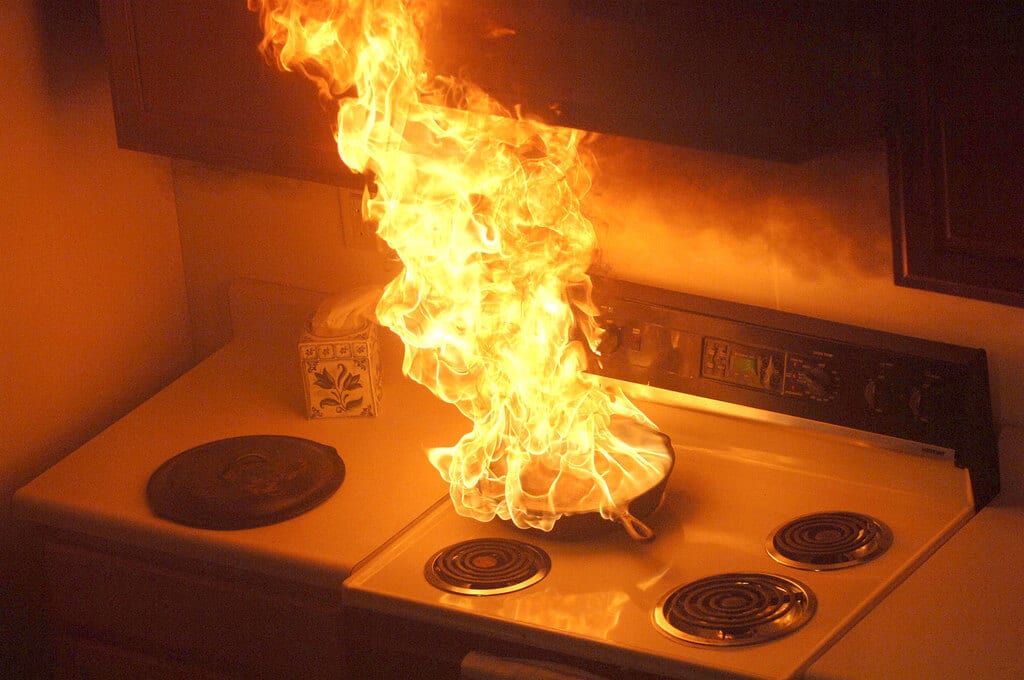 practice fire safety in the kitchen